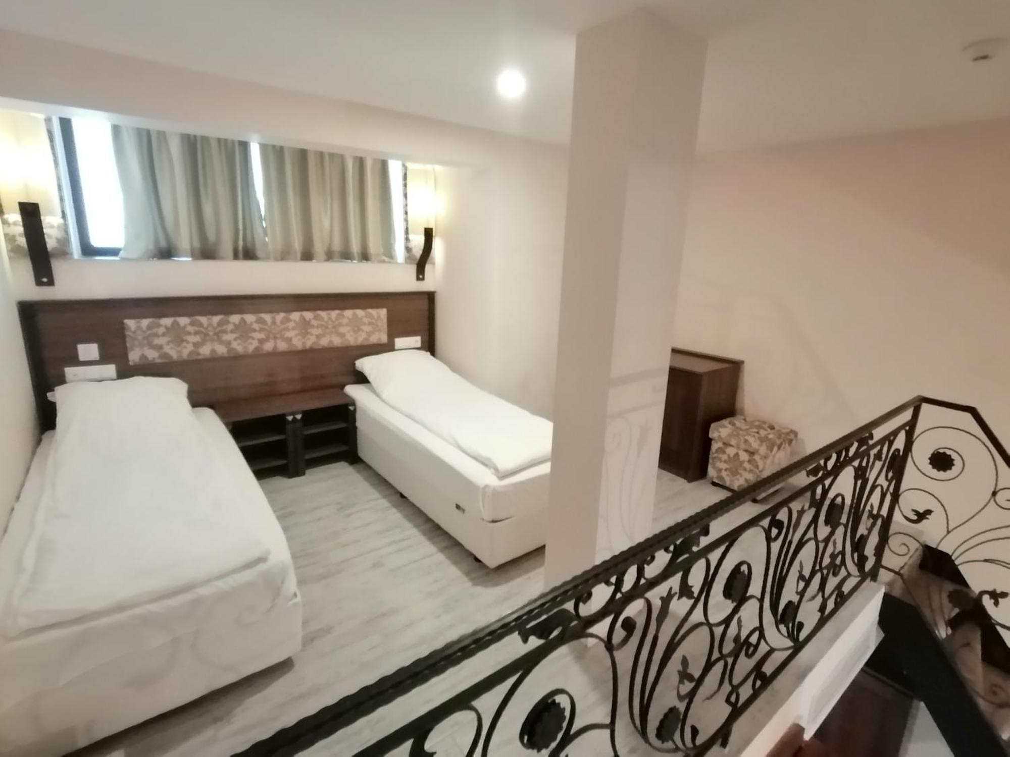 Hotel Aristokrat Obzor Buitenkant foto