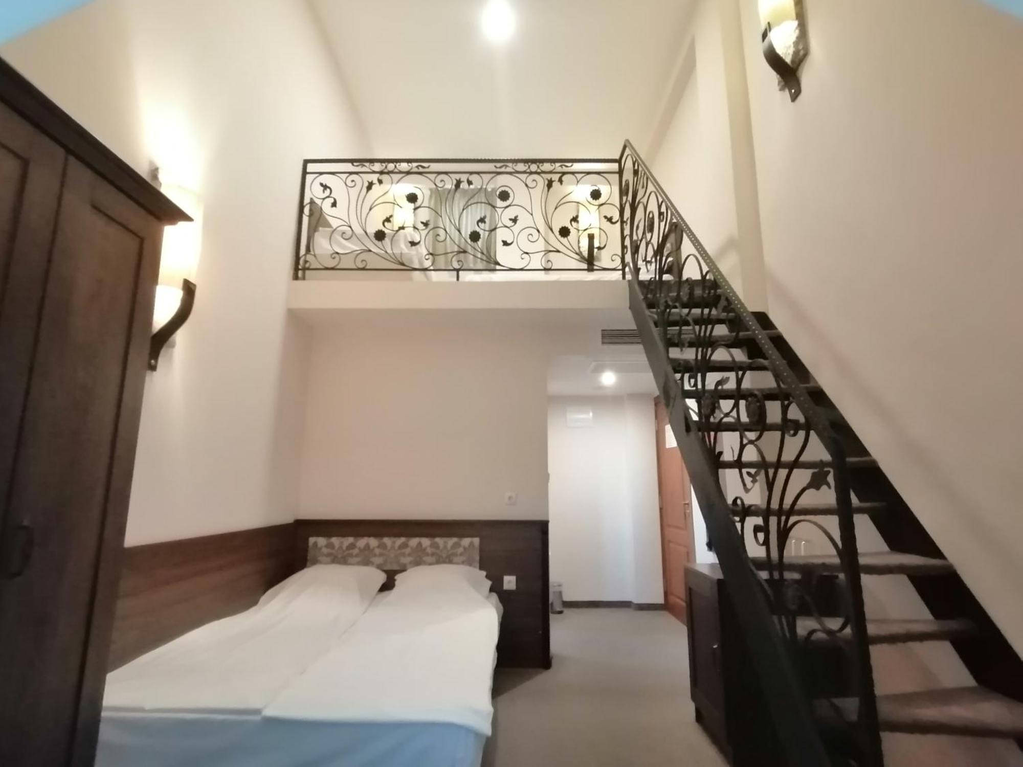 Hotel Aristokrat Obzor Buitenkant foto