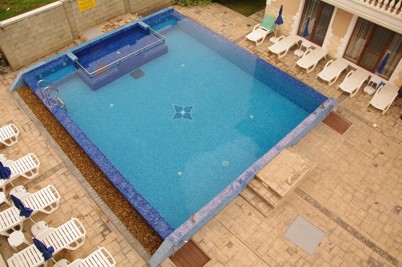 Hotel Aristokrat Obzor Buitenkant foto